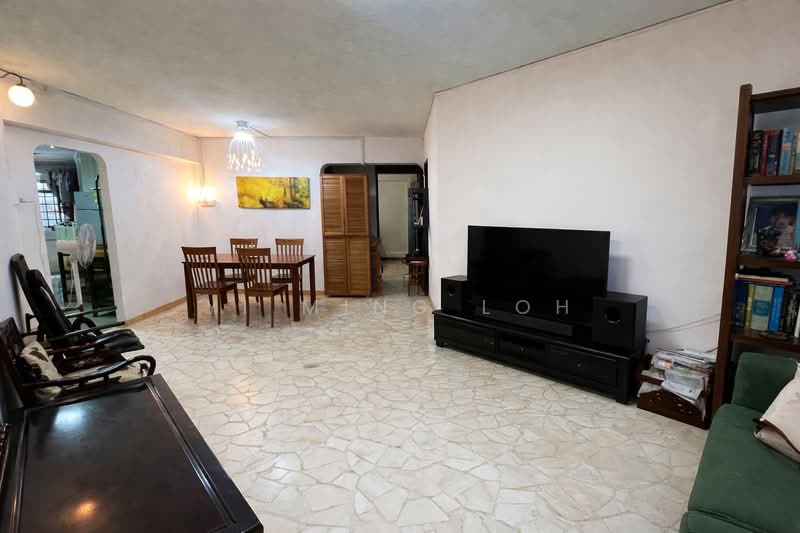 54 Pipit Road HDB Flat For Sale at S$ 550,000 | PropertyGuru Singapore - Living Room