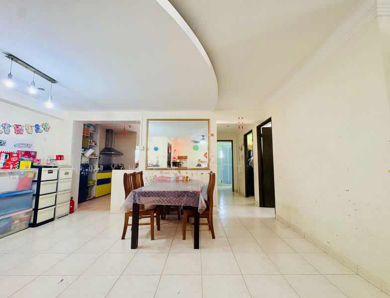 531 Woodlands Drive 14, 531 Woodlands Drive 14, 3 Bedrooms, 1,356 sqft, HDB Flat For Sale, by STEVEN NG, 500092356 - Dining Room - PropertyGuru.com.sg