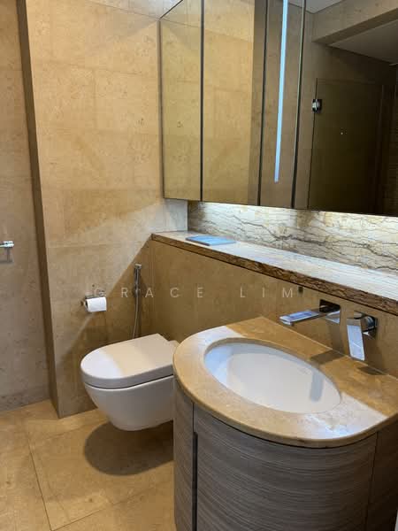 DUO Residences, 1 Fraser Street, 2 Bedrooms, 936 sqft, Apartment For Rent, by Grace Lim, 500092387 - Bathroom - PropertyGuru.com.sg