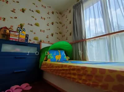 For Rent - Condo @ DTE