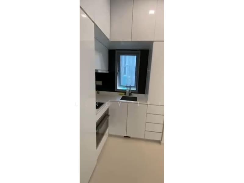 Spottiswoode Suites Condominium For Sale at S$ 1,450,000 | PropertyGuru Singapore - Kitchen