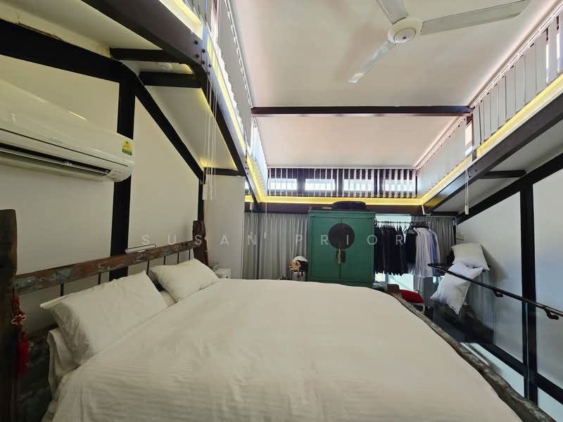 Blair Road Baby Conservation House For Sale at S$ 5,000,000 | PropertyGuru Singapore - Bedroom