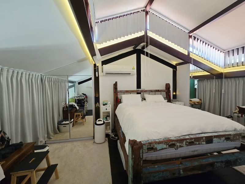 Blair Road Baby Conservation House For Sale at S$ 5,000,000 | PropertyGuru Singapore - Bedroom