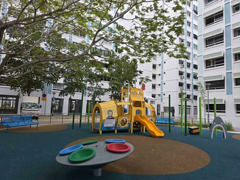 251 Pasir Ris Street 21 HDB Flat For Sale at S$ 1,100,000 | PropertyGuru Singapore - Exterior