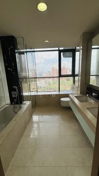 Parvis, 18 Holland Hill, 3 Bedrooms, 2,282 sqft, Condominium For Rent, by Patricia Lim, 500092407 - Bathroom - PropertyGuru.com.sg