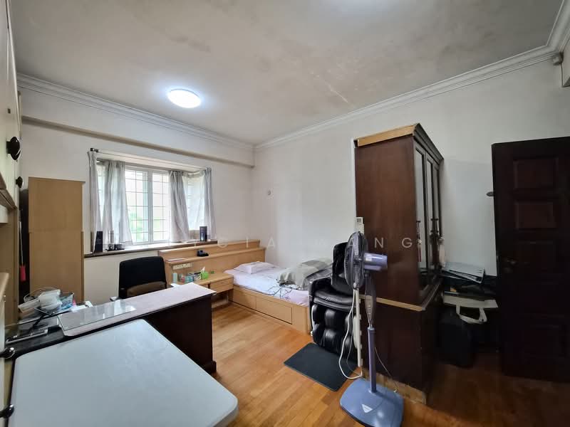 Mera Gardens Corner Terrace For Sale at S$ 3,300,000 | PropertyGuru Singapore - Bedroom