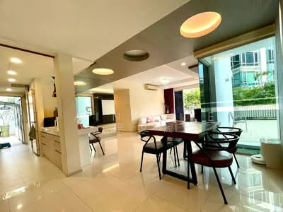 For Sale - The Quartz