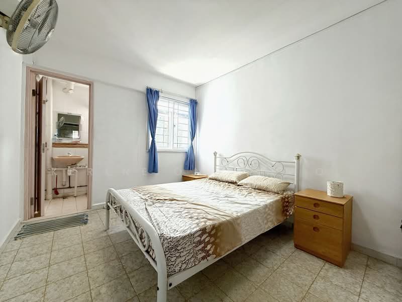50 Chai Chee Street HDB Flat For Sale at S$ 428,888 | PropertyGuru Singapore - Bedroom