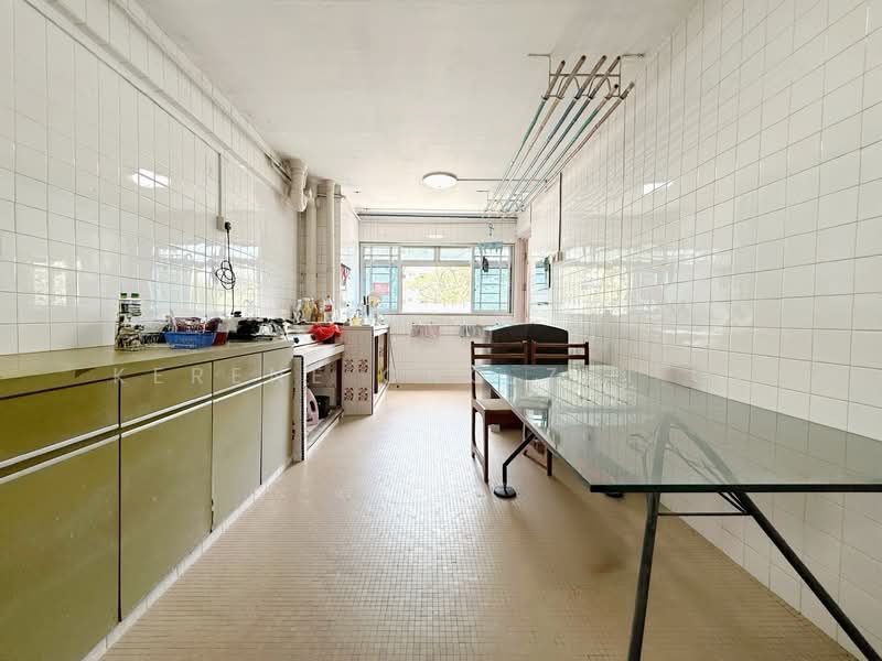 50 Chai Chee Street HDB Flat For Sale at S$ 428,888 | PropertyGuru Singapore - Kitchen