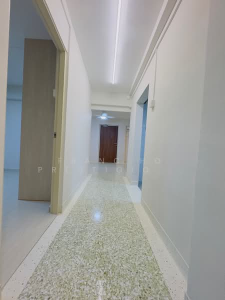 102 Spottiswoode Park Road, 102 Spottiswoode Park Road, 3 Bedrooms, 850 sqft, HDB Flat For Rent, by Franc Ho Prestigious Luxury, 500092429 - Corridor - PropertyGuru.com.sg