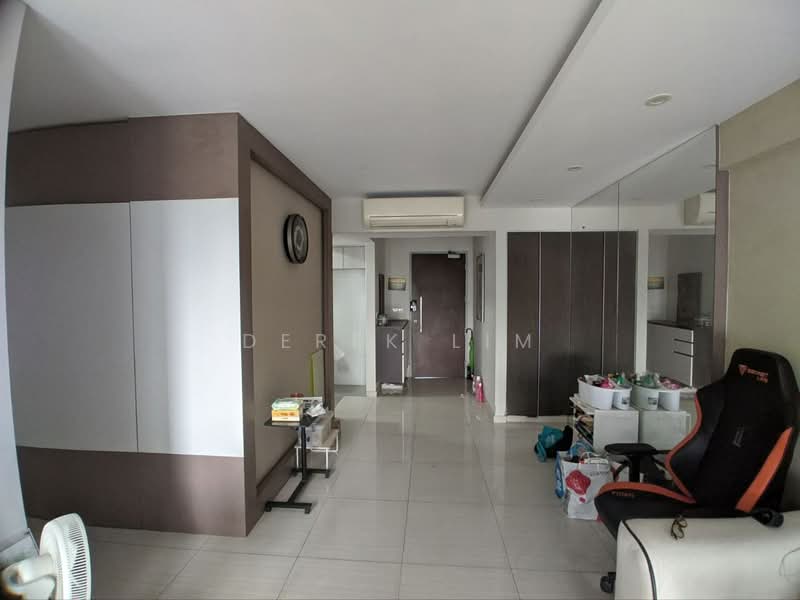 311C Clementi Avenue 4, 311C Clementi Avenue 4, 3 Bedrooms, 883 sqft, HDB Flat For Sale, by Derek Lim, 500092439 - Living Room - PropertyGuru.com.sg