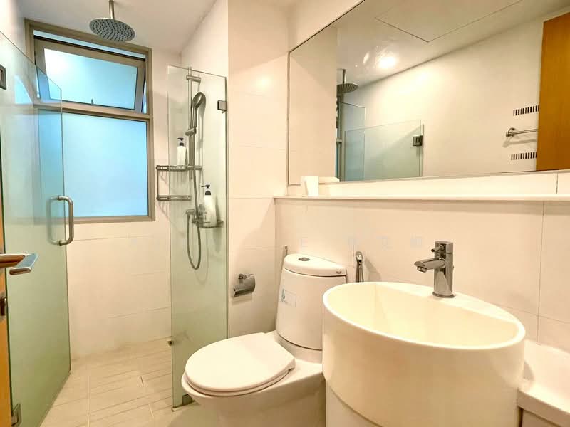 Spacious 4-Bedroom near Buangkok MRT Condominium For Sale at S$ 3,299,999 | PropertyGuru Singapore - Bathroom