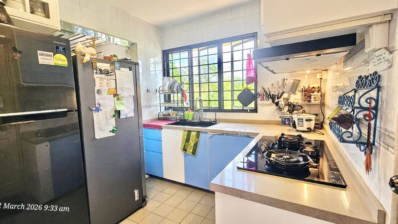 Lakeview Estate Apartment For Sale at S$ 1,768,000 | PropertyGuru Singapore - Kitchen