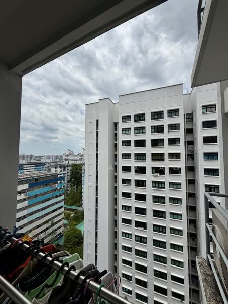 183B Boon Lay Avenue HDB Flat For Sale at S$ 688,888 | PropertyGuru Singapore - Exterior
