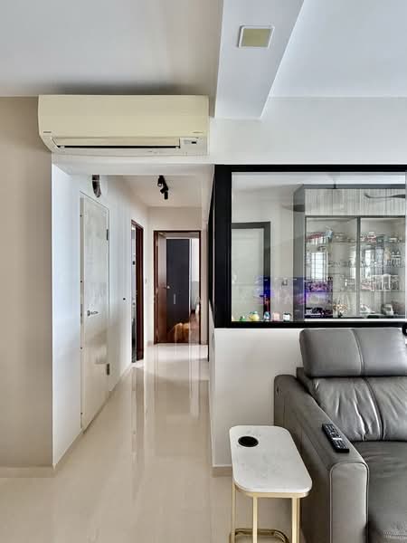 183B Boon Lay Avenue HDB Flat For Sale at S$ 688,888 | PropertyGuru Singapore - Living Room