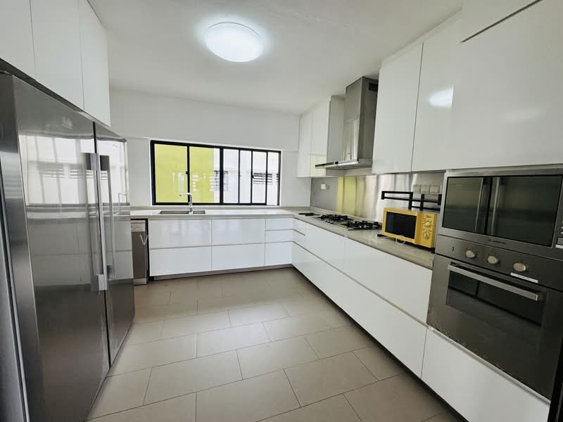 Braddell View Apartment For Sale at S$ 1,998,000 | PropertyGuru Singapore - Kitchen
