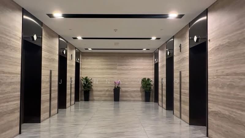 TripleOne Somerset, 111 Somerset Road, 1,130 sqft, Office For Sale, by Joanna Yong, 500092557 - Lobby - CommercialGuru.com.sg