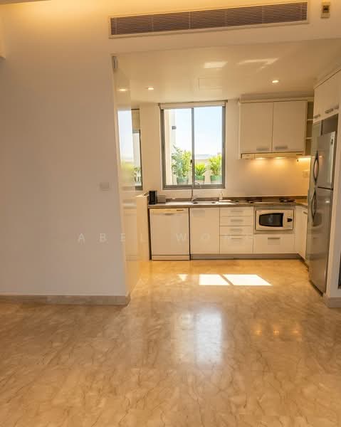 Newton Largest One Bedder Apartment For Sale at S$ 1,300,000 | PropertyGuru Singapore - Kitchen