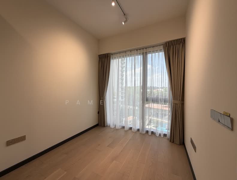 Perfect Ten, 321 Bukit Timah Road, 2 Bedrooms, 753 sqft, Condominium For Rent, by Pamela Lim, 500092591 - Master Bedroom - PropertyGuru.com.sg