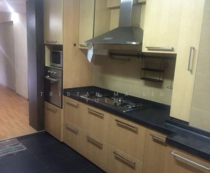 649 Ang Mo Kio Avenue 5 HDB Flat For Sale at S$ 458,000 | PropertyGuru Singapore - Kitchen