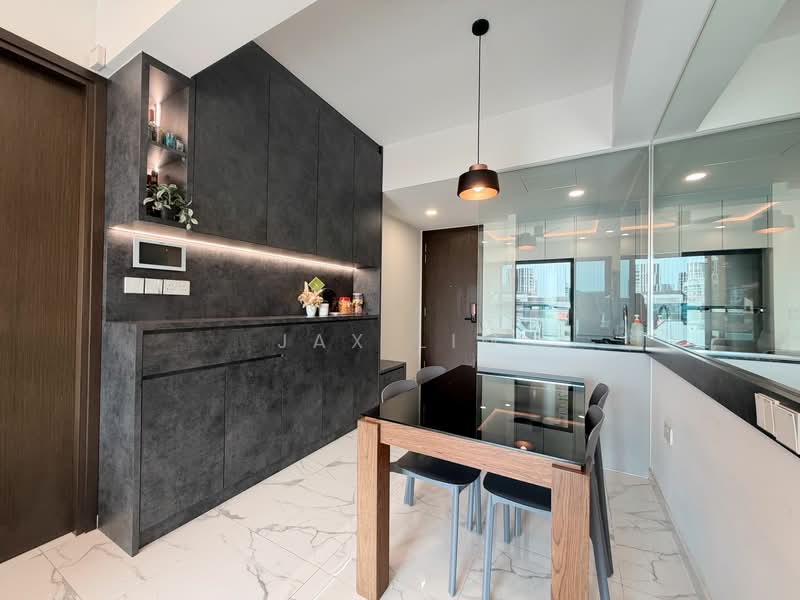 The Lilium Condominium For Sale at S$ 1,620,000 | PropertyGuru Singapore - Dining Room