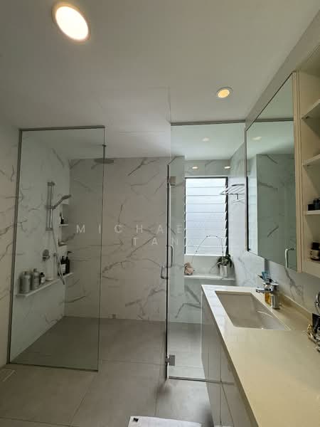 Regency Park Condominium For Sale at S$ 9,280,000 | PropertyGuru Singapore - Bathroom