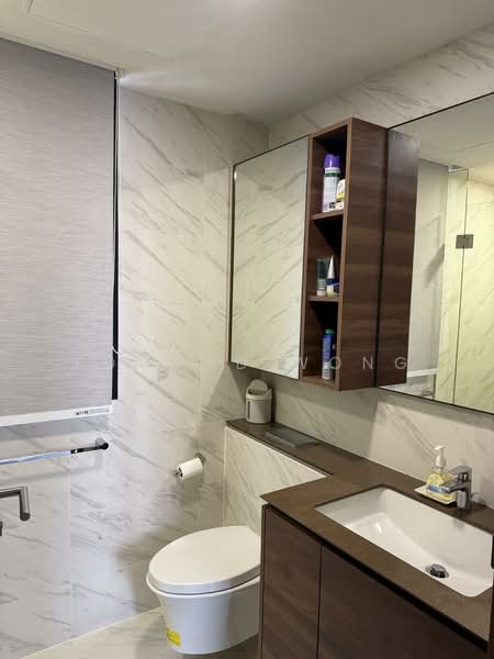 Le Quest, 6 Bukit Batok Street 41, 3 Bedrooms, 936 sqft, Condominium For Rent, by Edmond Wong, 500092630 - Bathroom - PropertyGuru.com.sg