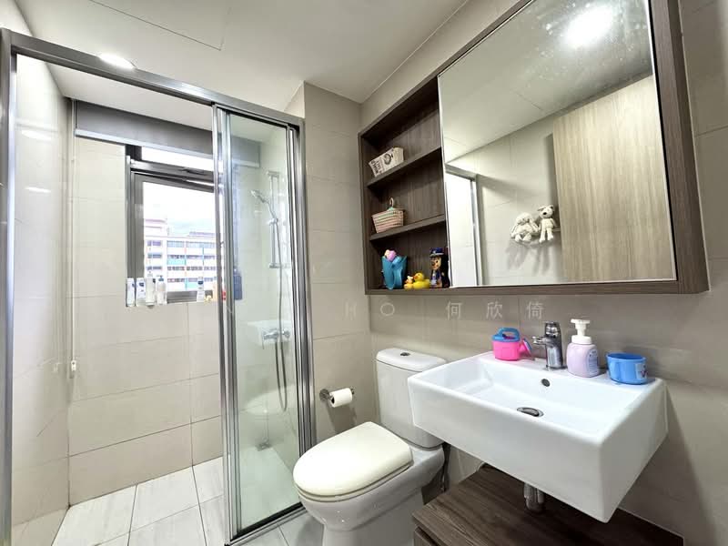 Sol Acres Executive Condominium For Sale at S$ 1,700,000 | PropertyGuru Singapore - Bathroom