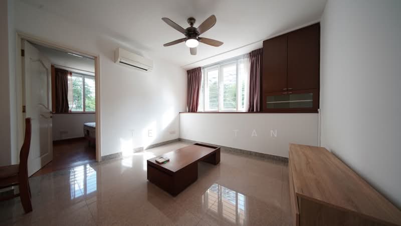 River Valley Apartment Apartment For Sale at S$ 1,050,000 | PropertyGuru Singapore - Living Room
