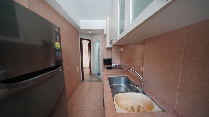 River Valley Apartment Apartment For Sale at S$ 1,050,000 | PropertyGuru Singapore - Kitchen