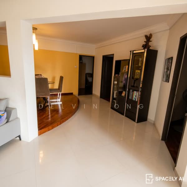 115 Bukit Batok West Avenue 6 HDB Flat For Sale at S$ 920,000 | PropertyGuru Singapore - Living Room