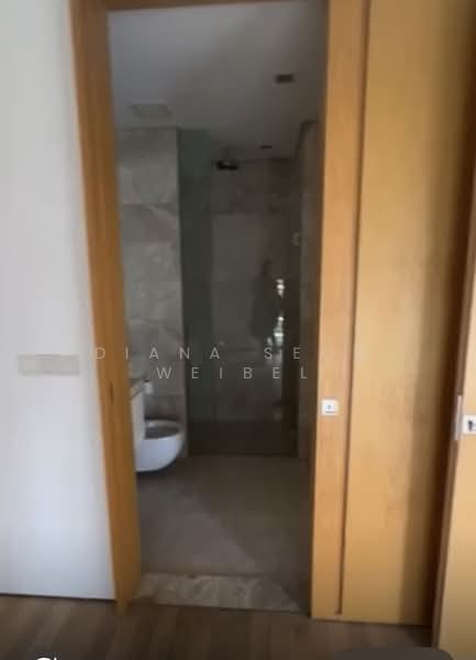 The Laurels @ Cairnhill Road Condominium For Sale at S$ 1,455,000 | PropertyGuru Singapore - Bathroom