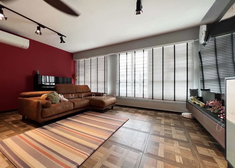 218C Boon Lay Avenue HDB Flat For Sale at S$ 820,000 | PropertyGuru Singapore - Living Room