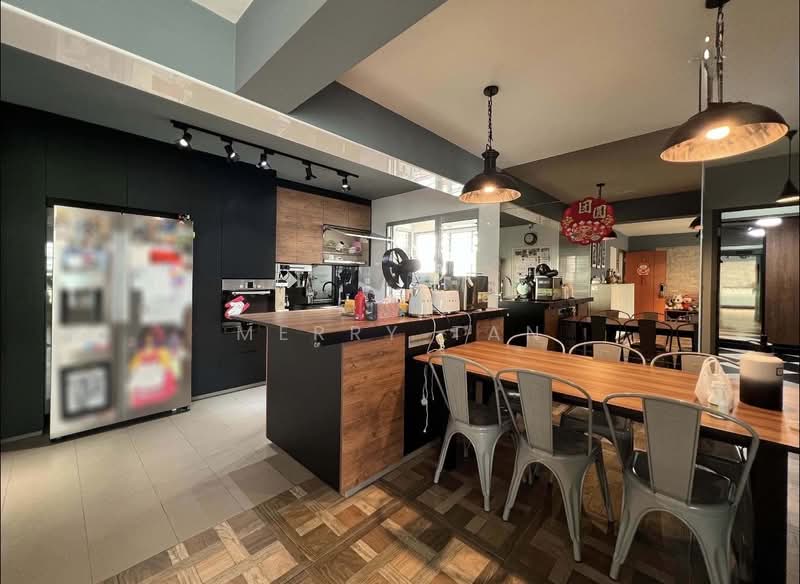 218C Boon Lay Avenue HDB Flat For Sale at S$ 820,000 | PropertyGuru Singapore - Kitchen