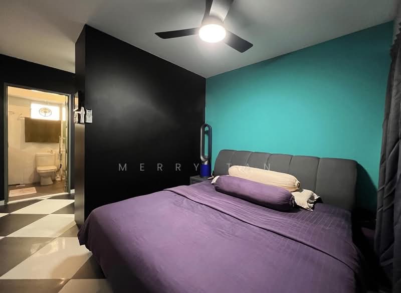 218C Boon Lay Avenue HDB Flat For Sale at S$ 820,000 | PropertyGuru Singapore - Bedroom