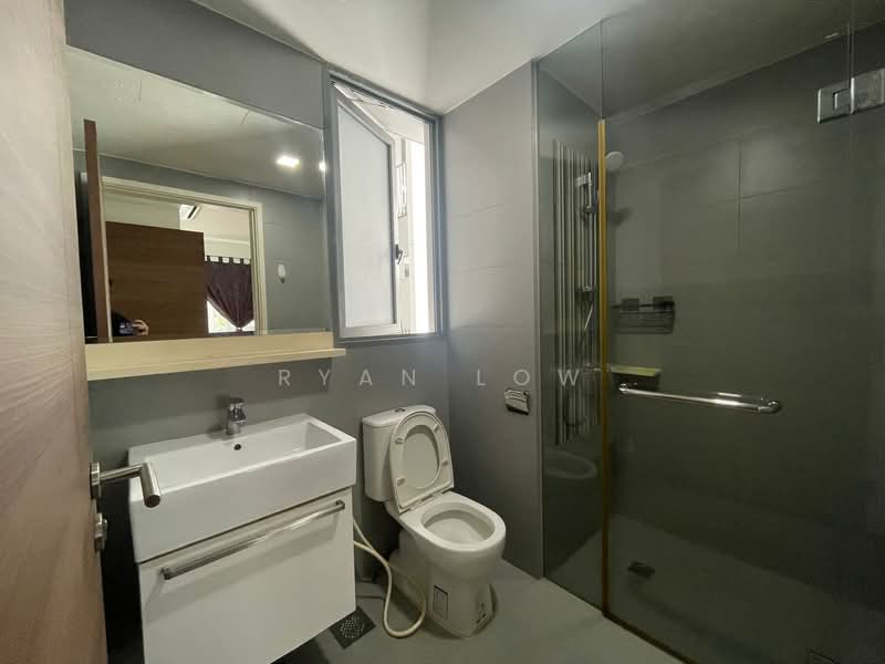Arc at Tampines, 17 Tampines Avenue 8, 2 Bedrooms, 797 sqft, Executive Condominium For Rent, by Ryan Low, 500092674 - Bathroom - PropertyGuru.com.sg