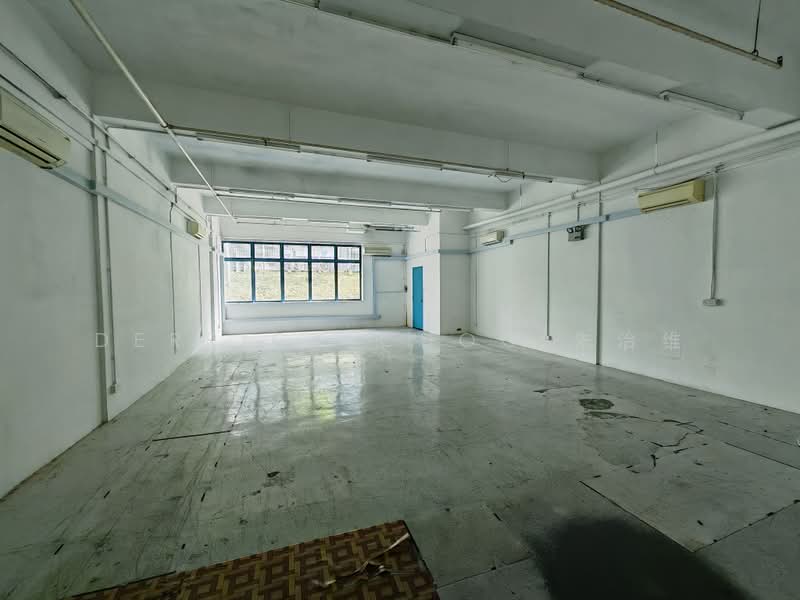 Woodlands Industrial Park E1, , 998 sqft, Factory / Workshop (B2) For Rent, by Derrick Choo 朱治维, 500092676 - Interior - CommercialGuru.com.sg