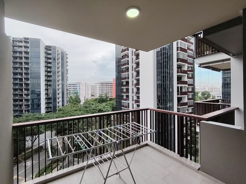 Lakeville, 1 Jurong Lake Link, 1 Bedroom, 560 sqft, Condominium For Rent, by Andrea Loh, 500092695 - Balcony - PropertyGuru.com.sg