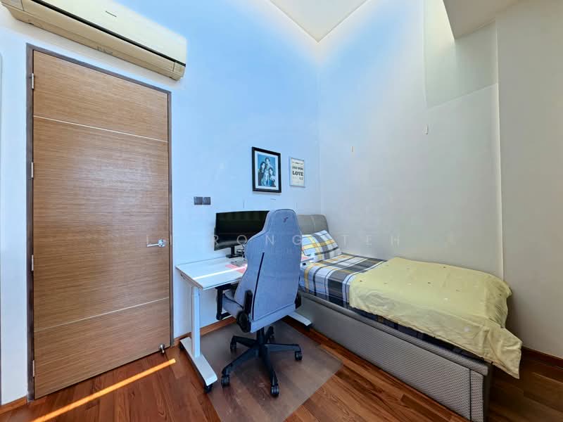 ❤️ IDEAL HOME NEAR MULTIPLE SCHOOLS IN D15 FRANKEL!, Frankel / Jedburgh / Roseburn, 4 Bedrooms, 3,700 sqft, Terraced House For Sale, by Li Rong Teh, 500092716 - Bedroom - PropertyGuru.com.sg