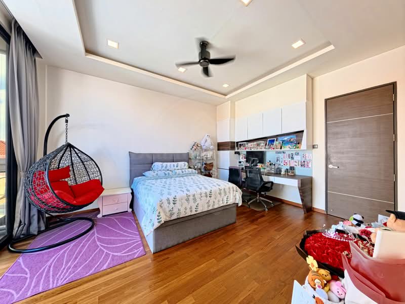 ❤️ IDEAL HOME NEAR MULTIPLE SCHOOLS IN D15 FRANKEL!, Frankel / Jedburgh / Roseburn, 4 Bedrooms, 3,700 sqft, Terraced House For Sale, by Li Rong Teh, 500092716 - Bedroom - PropertyGuru.com.sg