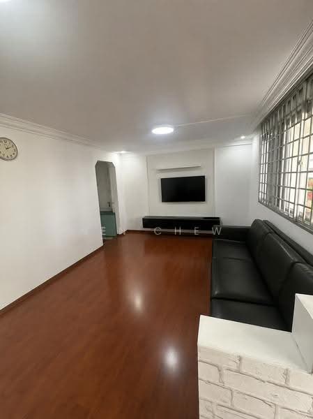 123 Bedok Reservoir Road, 123 Bedok Reservoir Road, Bedok / Upper East Coast, 3 Bedrooms, 904 sqft, HDB Flat For Sale, by Ben Chew, 500092719 - Living Room - PropertyGuru.com.sg
