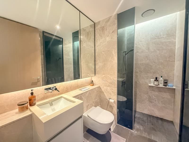 Amber Park Condominium For Sale at S$ 1,400,000 | PropertyGuru Singapore - Bathroom