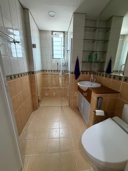 Sunhaven, 781 Upper Changi Road East, Room Rental, 200 sqft, Condominium For Rent, by Jay Low, 500092733 - Bathroom - PropertyGuru.com.sg