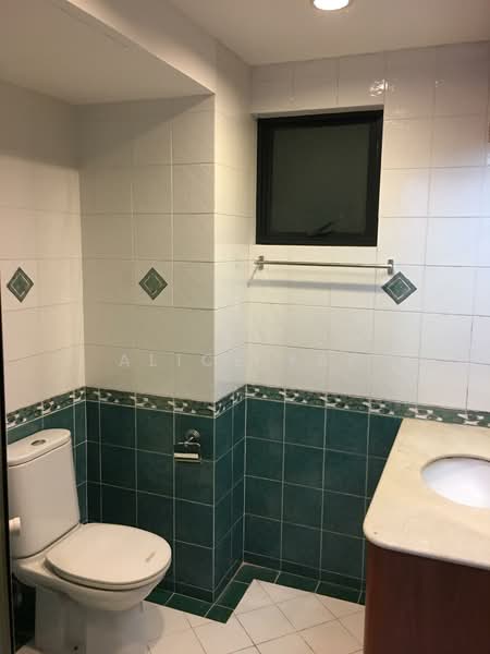 Hilltop Grove, 134 Hillview Avenue, 3 Bedrooms, 1,323 sqft, Condominium For Rent, by Alice Yap, 500092753 - Bathroom - PropertyGuru.com.sg
