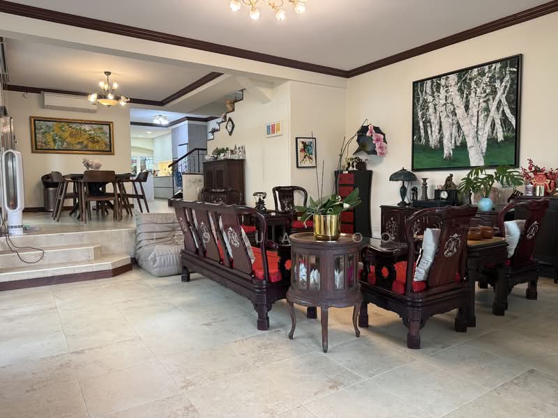 ⭐️⭐️LANDED7772@ Sunrise Well Kept Semi Detached Semi-Detached House For Sale at S$ 6,000,000 | PropertyGuru Singapore - Living Room
