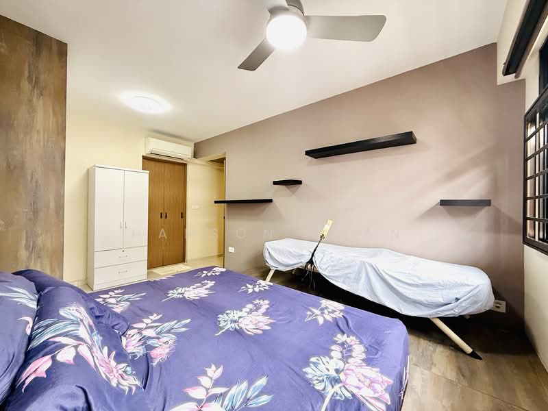 457A Sengkang West Road HDB Flat For Sale at S$ 798,000 | PropertyGuru Singapore - Bedroom