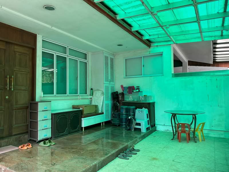 Thomson Garden Estate, Jalan Pintau, 3 Bedrooms, 2,002 sqft, Terraced House For Sale, by Roy Tan, 500092777 - Exterior - PropertyGuru.com.sg