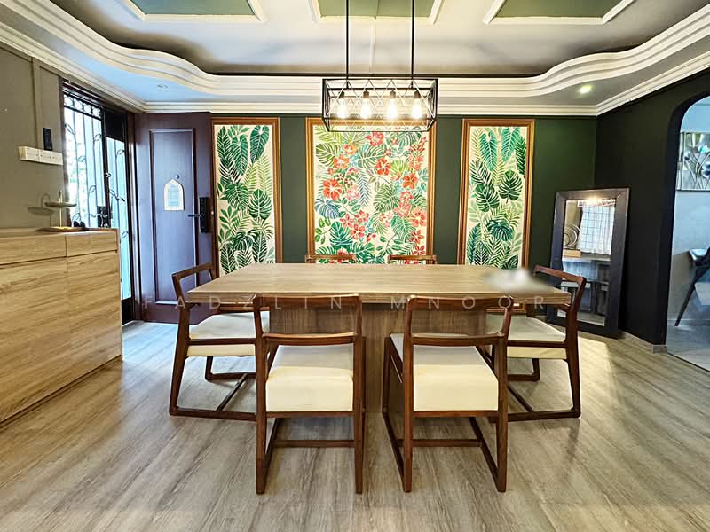 318 Bukit Batok Street 32 HDB Flat For Sale at S$ 515,000 | PropertyGuru Singapore - Dining Room