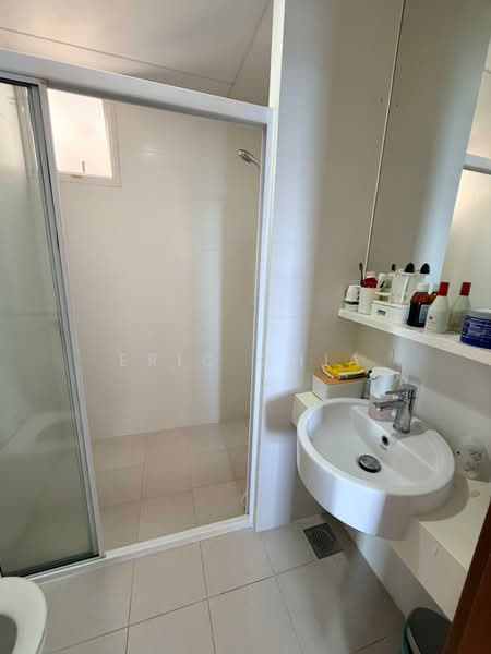 City Square Residences, 10 Kitchener Link, 2 Bedrooms, 872 sqft, Condominium For Rent, by Eric Chia, 500092795 - Bathroom - PropertyGuru.com.sg