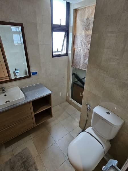 Dunman View, 100 Haig Road, 3 Bedrooms, 1,216 sqft, Condominium For Rent, by Rohit D., 500092798 - Master Bathroom  - PropertyGuru.com.sg